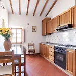 Cosy In Toscana With Outdoor Swimming Pool *