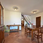 Cosy In Toscana With Outdoor Swimming Pool Casa de Férias
