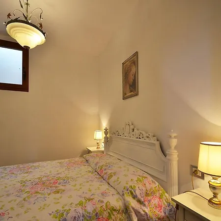 Cosy In Toscana With Outdoor Swimming Pool Holiday home *