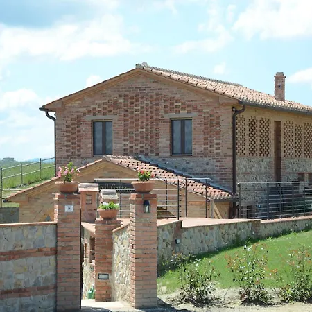 Cosy In Toscana With Outdoor Swimming Pool