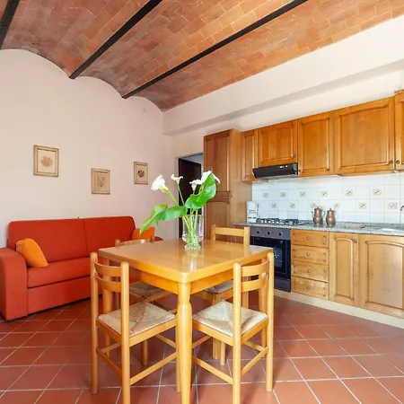 Cosy In Toscana With Outdoor Swimming Pool