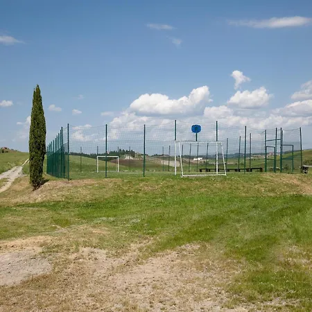 Cosy In Toscana With Outdoor Swimming Pool