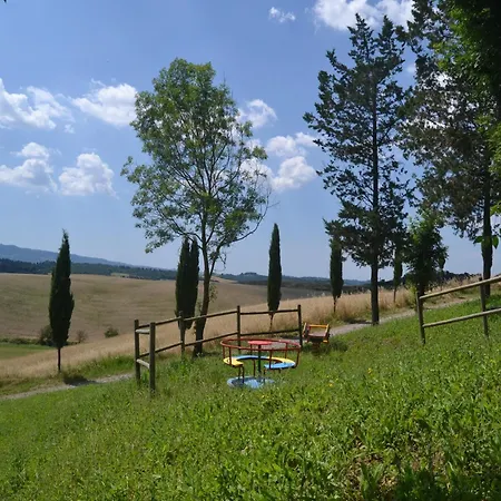 Cosy In Toscana With Outdoor Swimming Pool Дом отдыха *