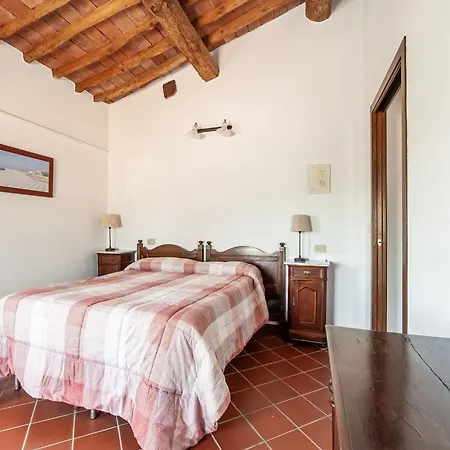 Cosy In Toscana With Outdoor Swimming Pool